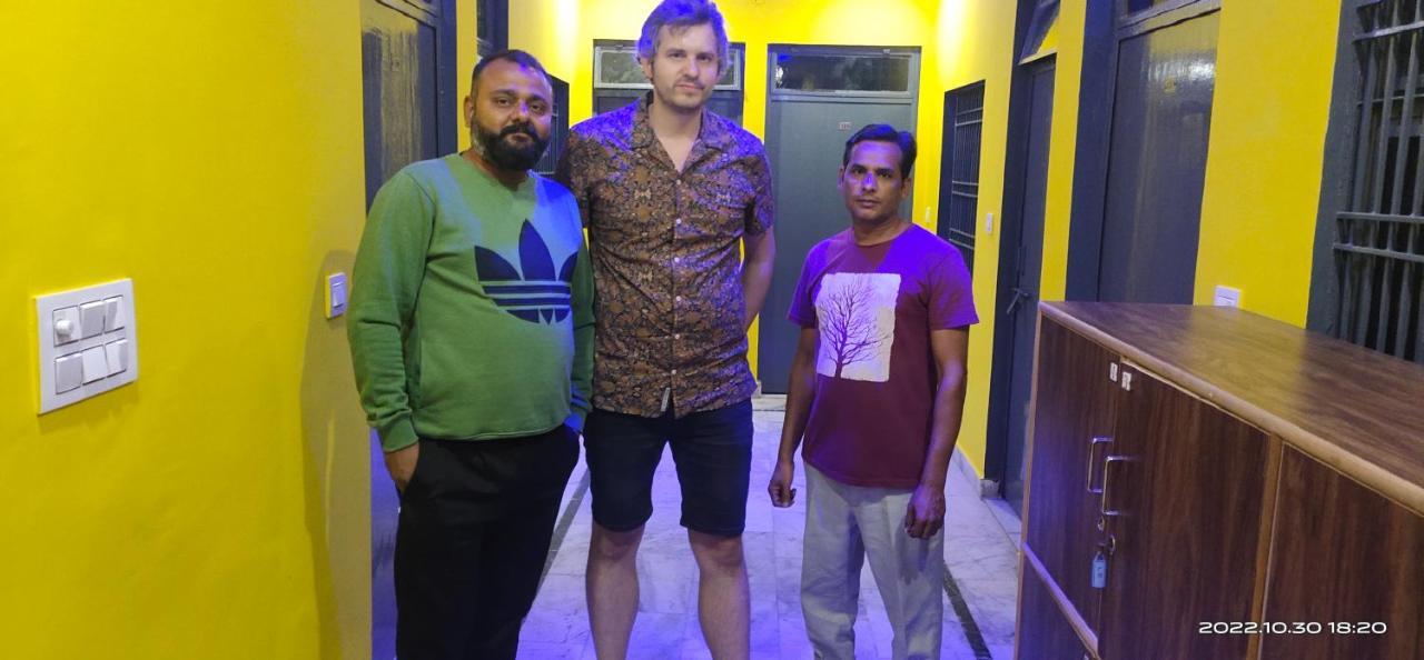 Big Brother Hostel Hotel Agra  Bagian luar foto