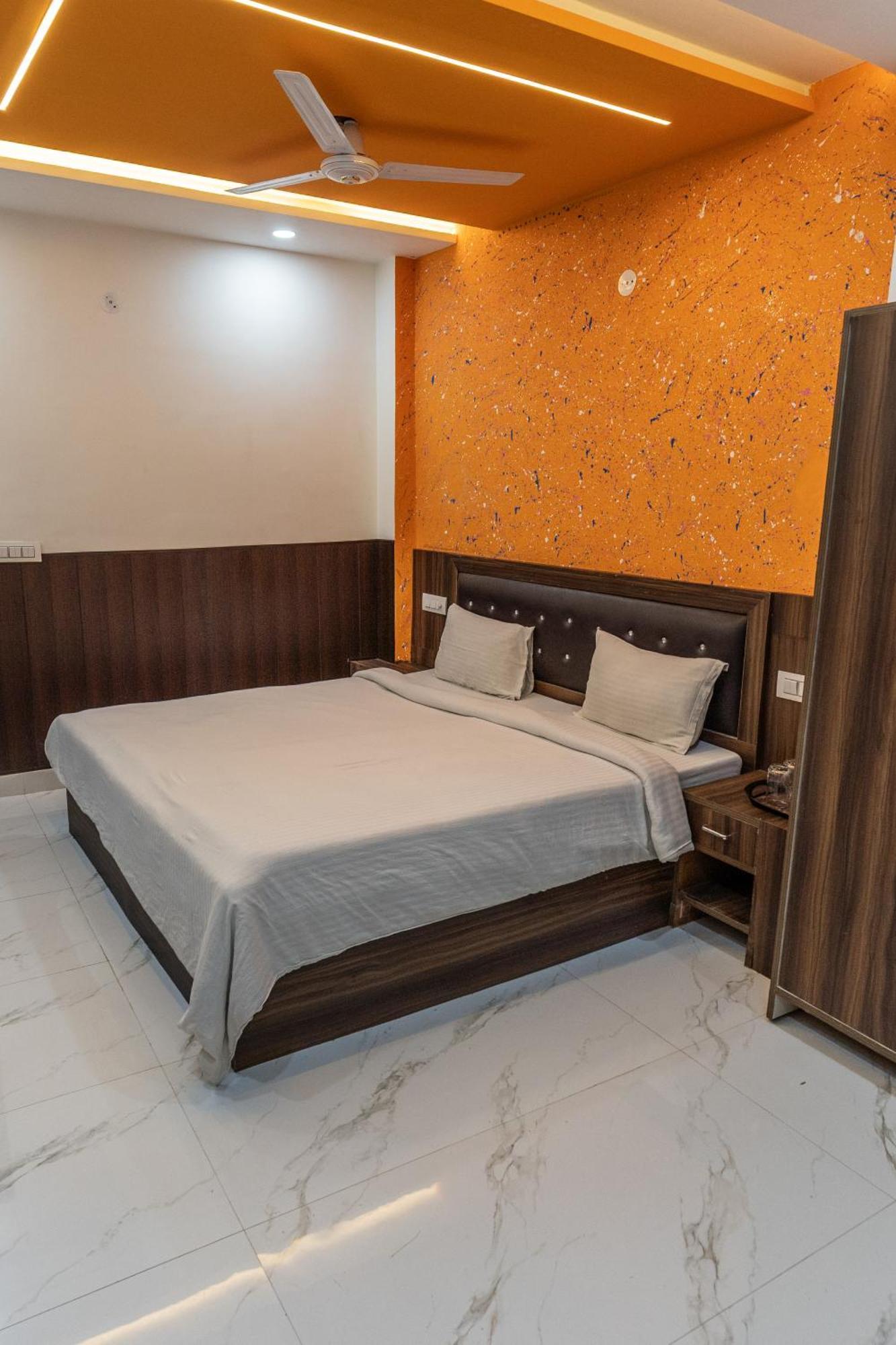 Big Brother Hostel Hotel Agra  Ruang foto
