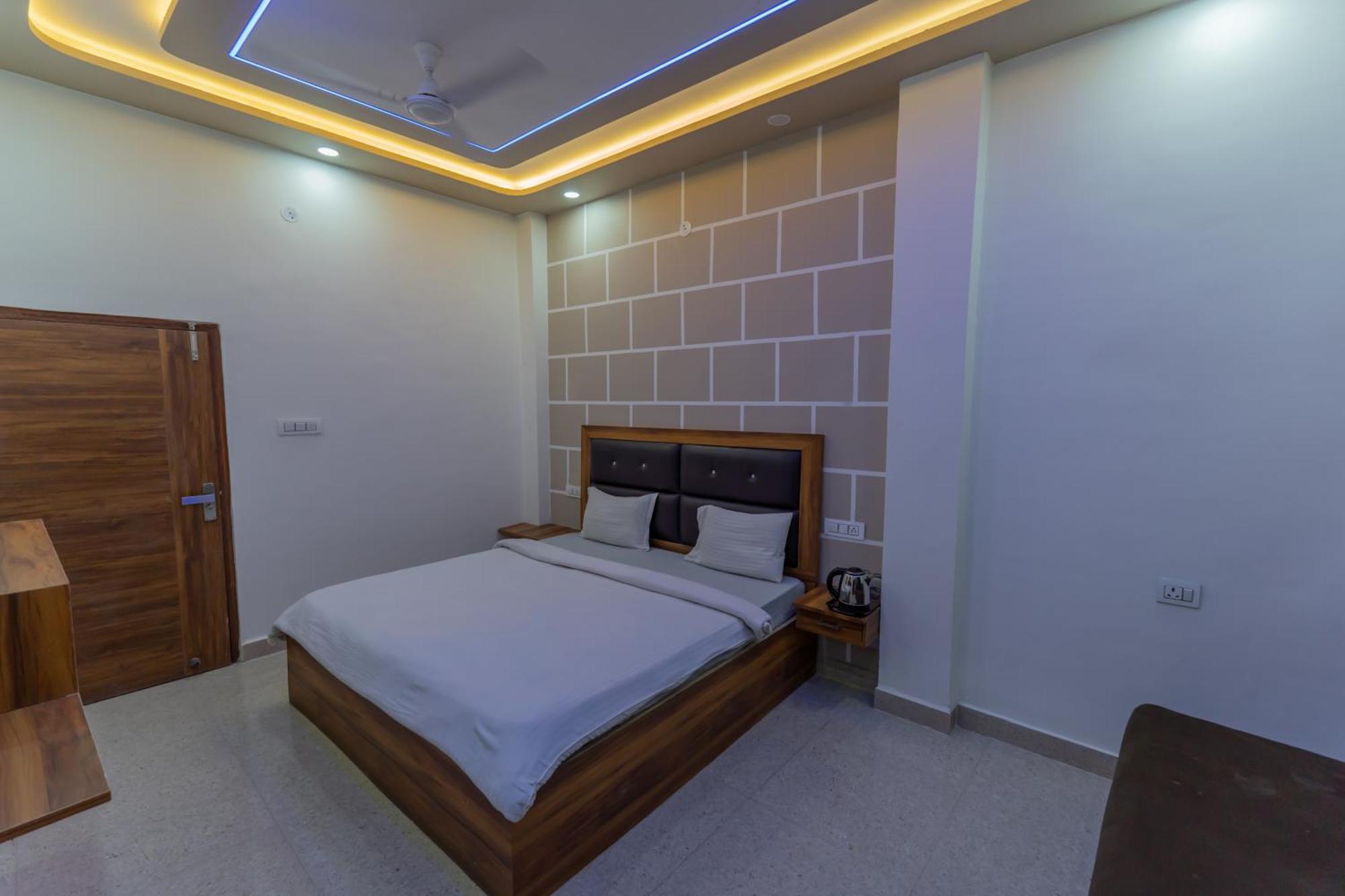 Big Brother Hostel Hotel Agra  Ruang foto