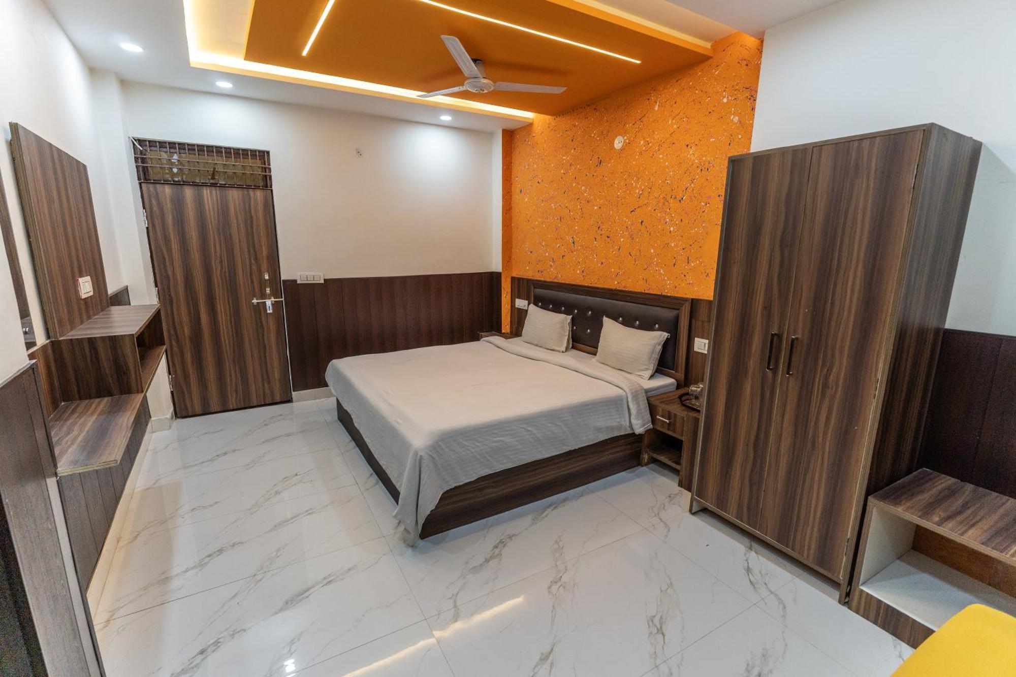 Big Brother Hostel Hotel Agra  Ruang foto