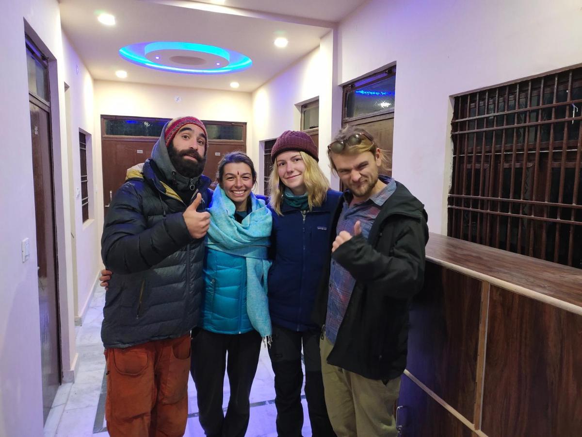 Big Brother Hostel Hotel Agra  Bagian luar foto